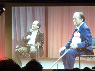 浜田幸一さんの登壇で会場は大騒ぎ